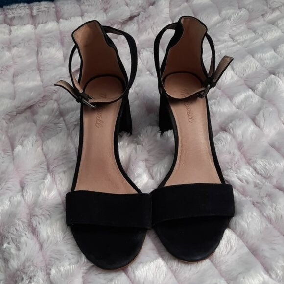 Madewell Shoes - Madewell Lainy Black Suede Leather 2.5 Inch  Block Buckle Strap Sandal Size 8